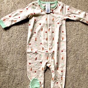 NWOT Gerber pajamas with footies